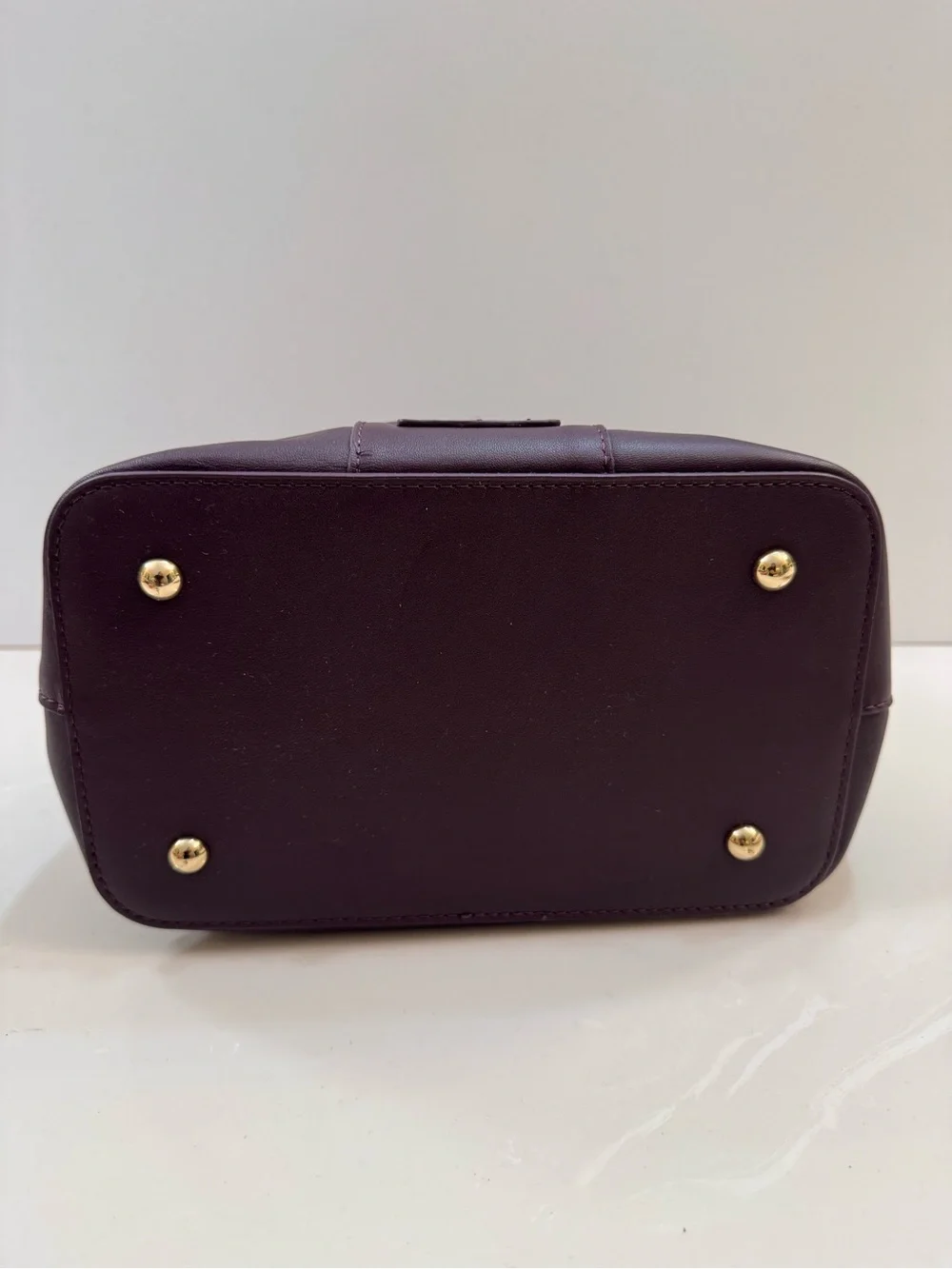 Pom Pom London - Lambeth Leather Shoulder Bag in Plum